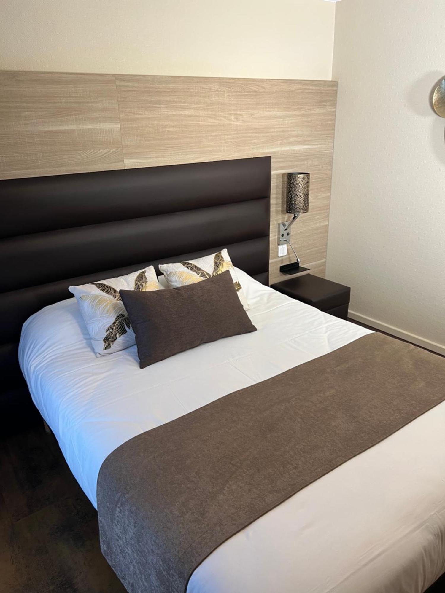 Logis Hotel - Auberge De L'Helix Rosoy  Esterno foto