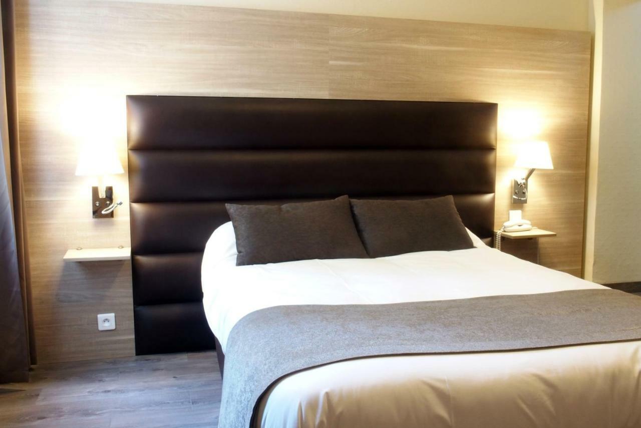 Logis Hotel - Auberge De L'Helix Rosoy  Esterno foto
